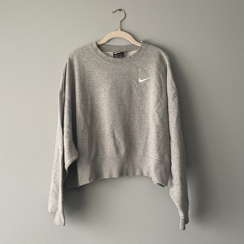 Nike Heather Gray Fleece Sweatshirt